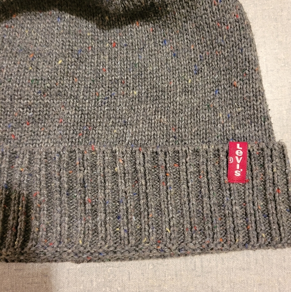 Levi's Beanie Hat (bonus fleece neckwarmer) - Picture 3 of 6